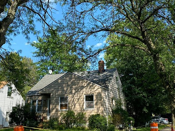 2nd image of 5051 Henry St