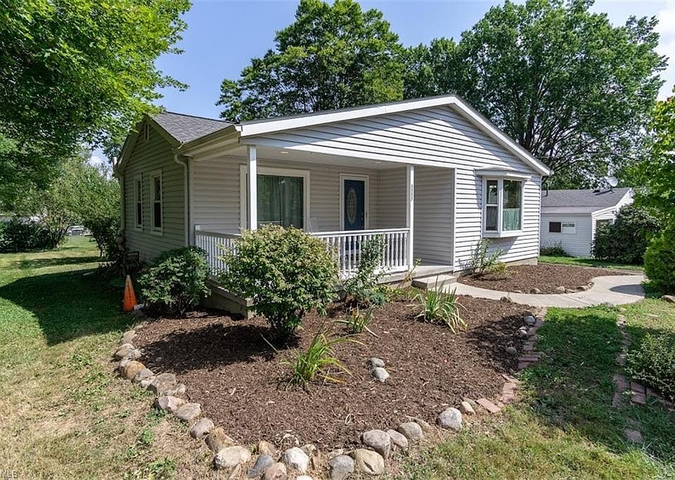 1st image of 1537 Noble Ave