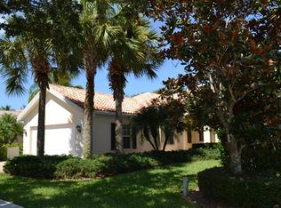 2761 Island Pond Ln, Naples, FL 34119