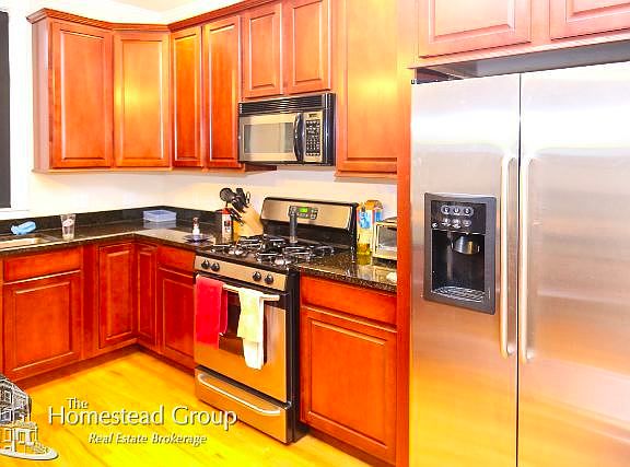 2nd image of 4325 N Ashland Ave APT 2A