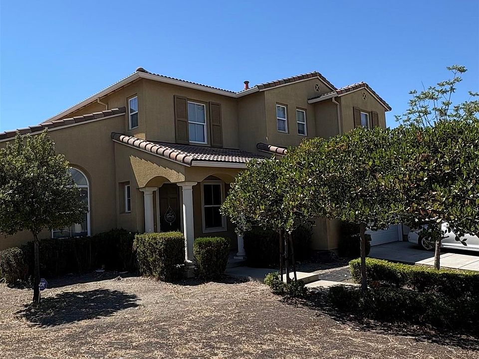 1st image of 4592 Le Conte Cir