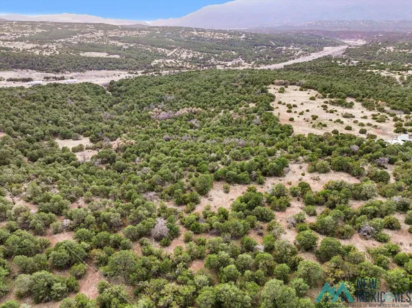 240 Sedillo Hill Rd, Tijeras, NM 87059