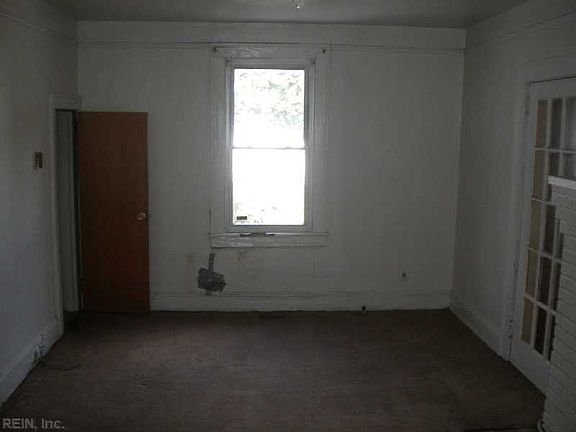 2nd image of 2300 Vincent Ave