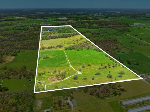 Mol Safari Road/, Gentry, AR 72734