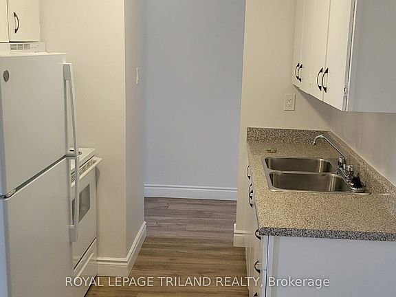 5th image of 5 Avon Rd #602