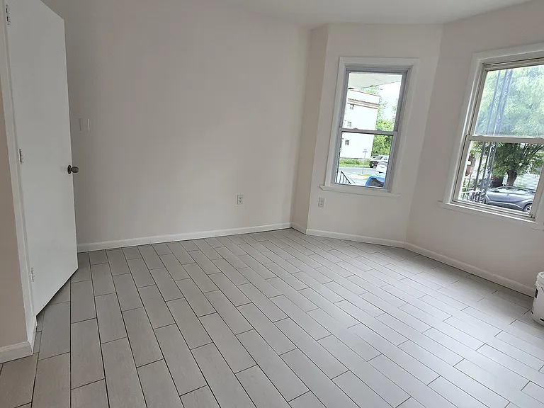 79 Eaton Pl #1 — Photo 11
