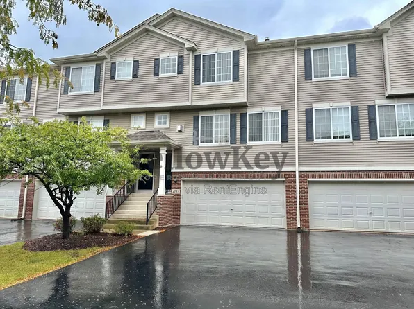 1755 Fredericksburg Ln, Aurora, IL 60503
