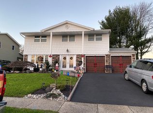 95 Stanford Ave, Colonia, NJ