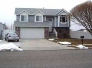 1401 N 780 W, Clinton, UT 84015