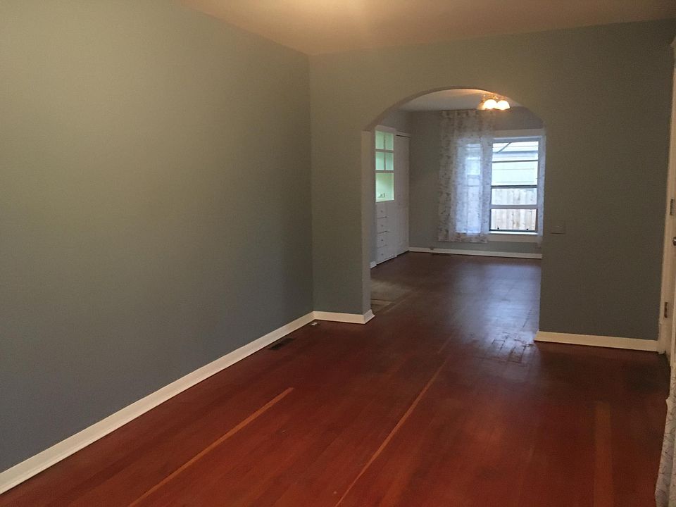 2nd image of 535 W 8th St