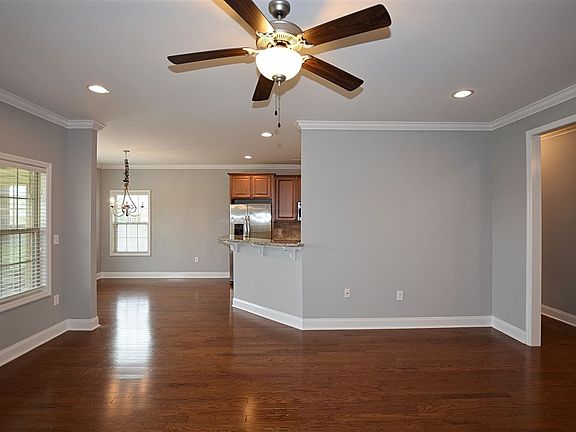 3rd image of 4525 Blairmont Dr SE