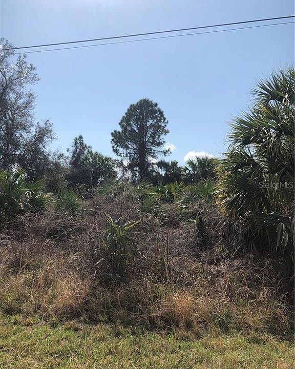 1st image of N Fairoaks Dr