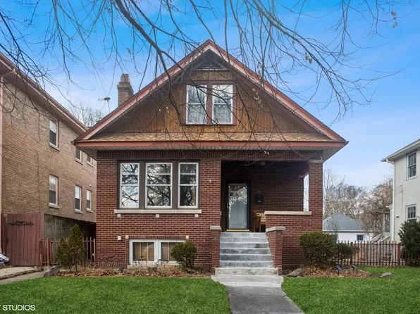 1327 Cleveland St, Evanston, IL 60202