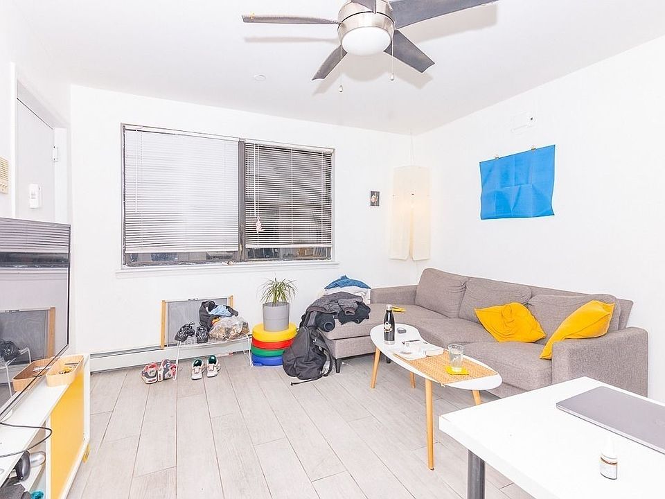 1st image of 150 Stanhope St APT 1L
