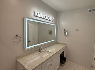 19009 Sherman Way UNIT 21, Reseda, CA 91335