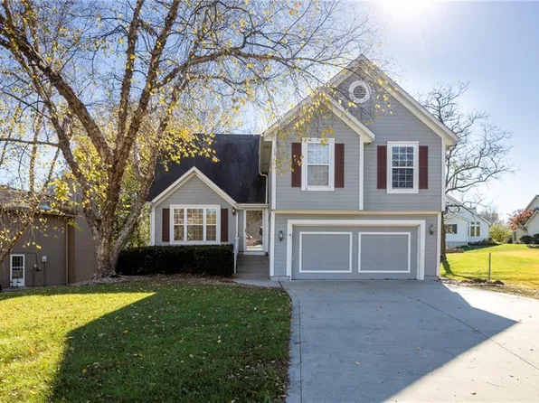 1404 Longwood Ct, Warrensburg, MO 64093