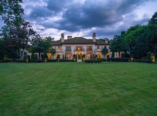 490 W Paces Ferry Rd NW, Atlanta, GA 30305