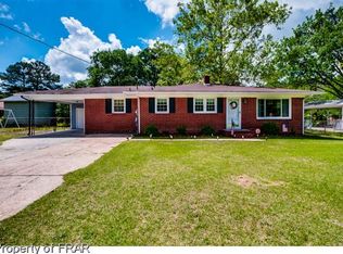 305 Grafton Ave, Fayetteville, NC 28301