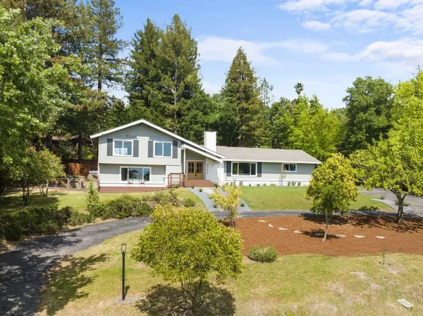 5252 Carriage Ln, Santa Rosa, CA 95403
