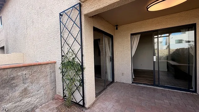 2142 E Turney Ave #10 — Photo 32