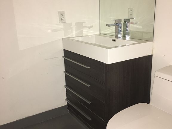 2nd image of 106 Meserole St #01