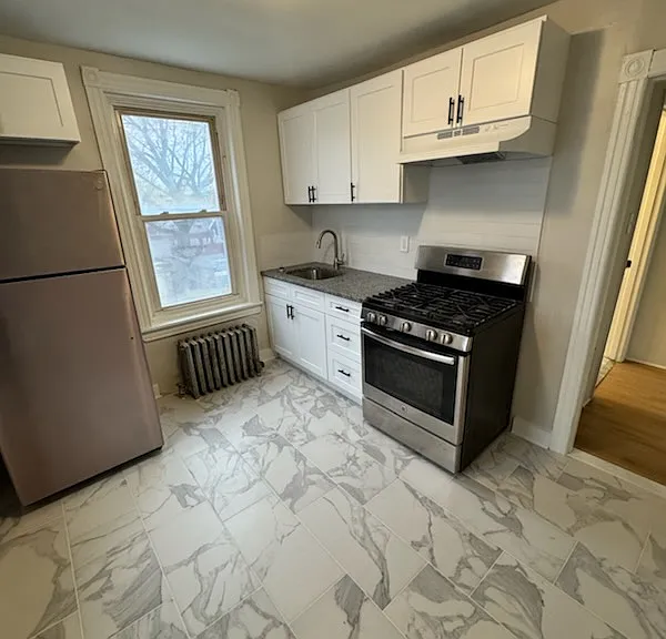 30 Cherry St — Photo 2