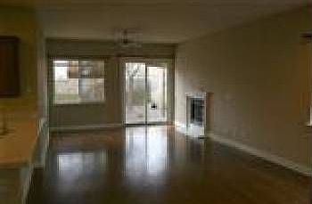 5th image of 1745 Montrose Ln