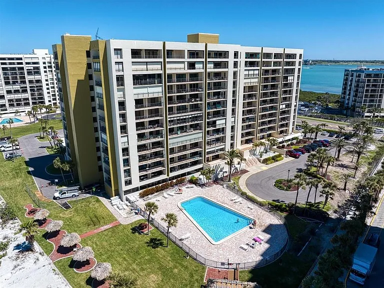 1480 Gulf Blvd #401-A — Photo 30