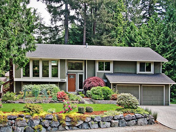 2nd image of 3514 219th Pl SE