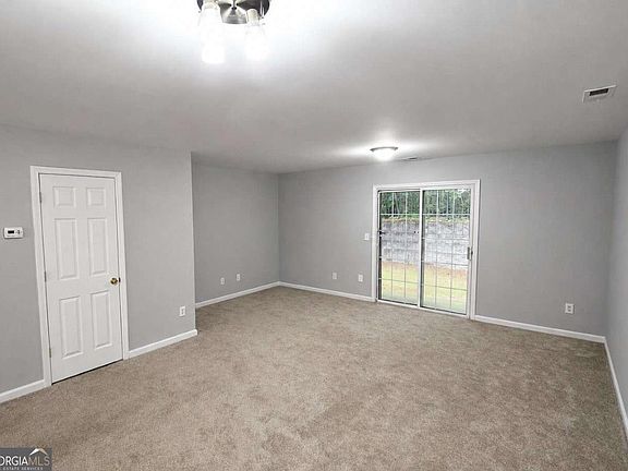 4th image of 1728 Devon Dr SW