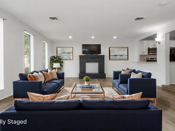 2812 Lomax Ct, Waldorf, MD 20602