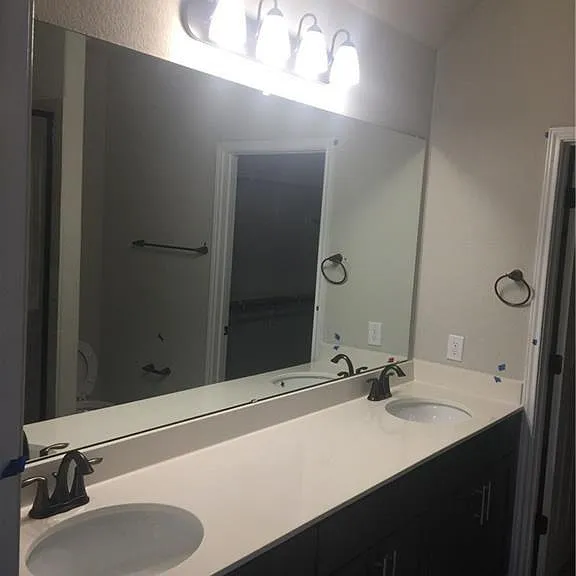 2304 S Lakeline Blvd — Photo 4