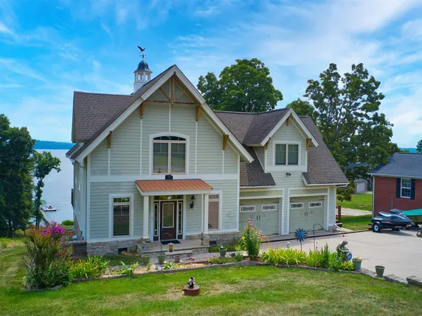 411 Patricia Dr, New Concord, KY 42076