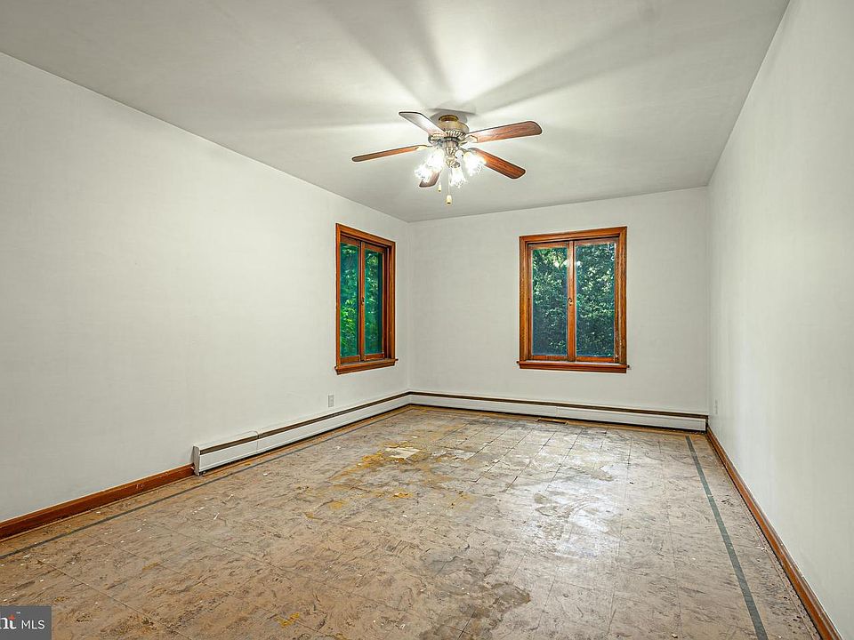 19th image of 1249 Braddock Rd