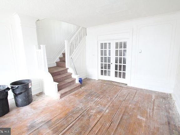 5th image of 5833 Pine St