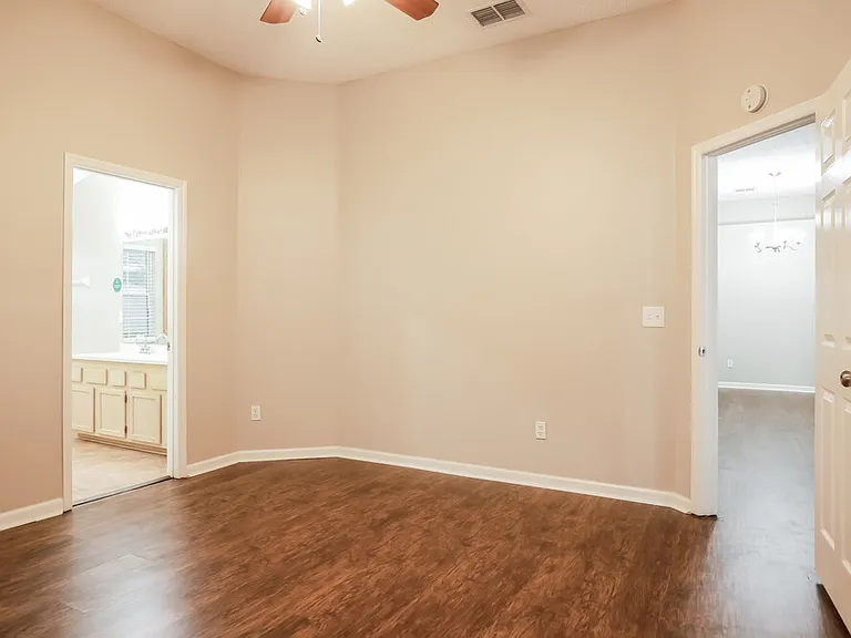 1433 Starboard Ct — Photo 7