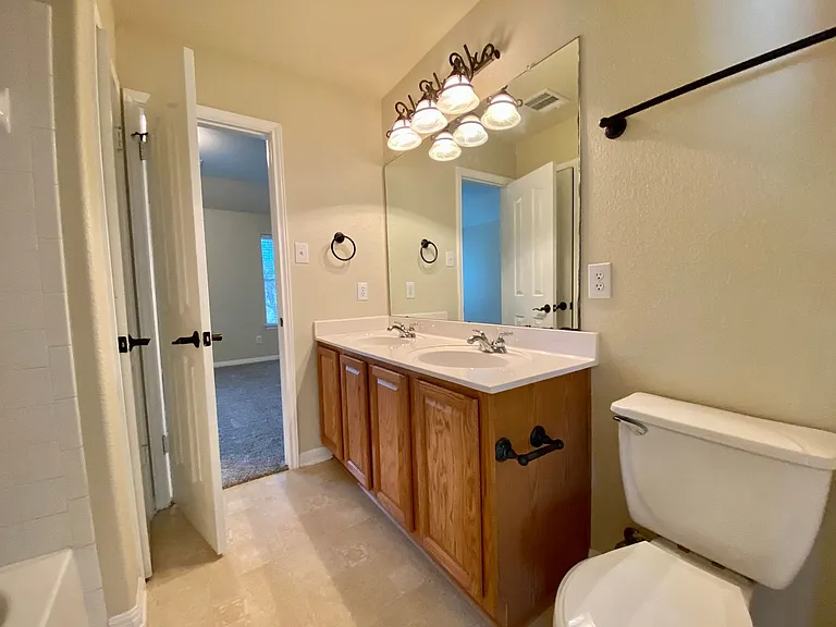 2314 Zoa Dr — Photo 33