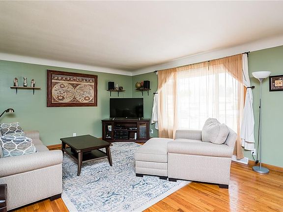 5th image of 4964 Hartley Dr