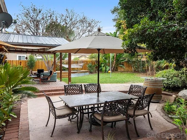 11205 Candleberry Ct — Photo 35