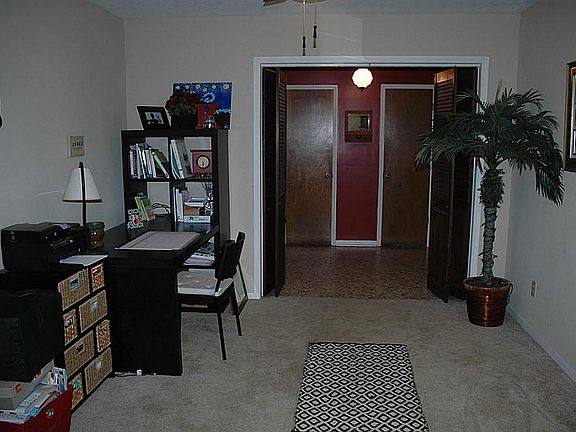 Dining room or living room.