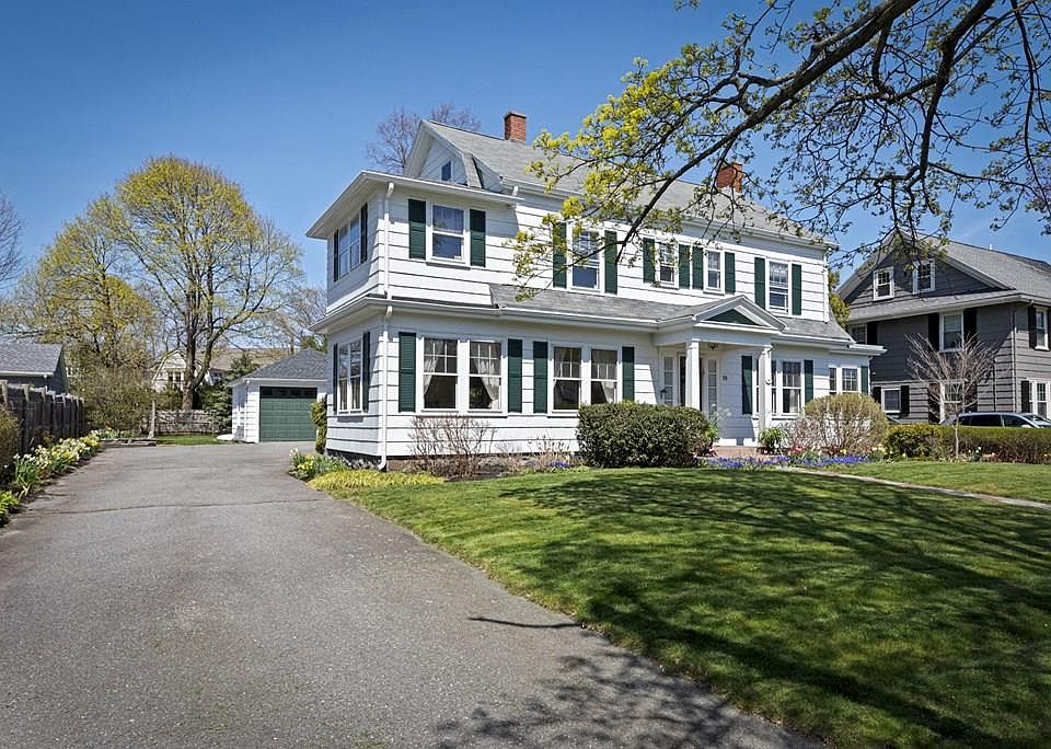 1st image of 19 Brookhouse Dr
