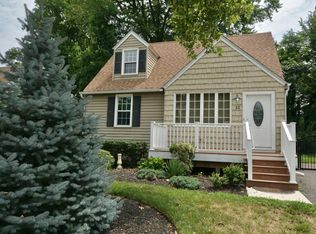 11 Massachusetts Ave, Cherry Hill, NJ 08002
