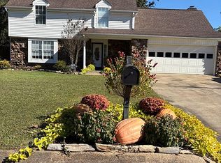 1366 Joplin Dr, Grenada, MS 38901