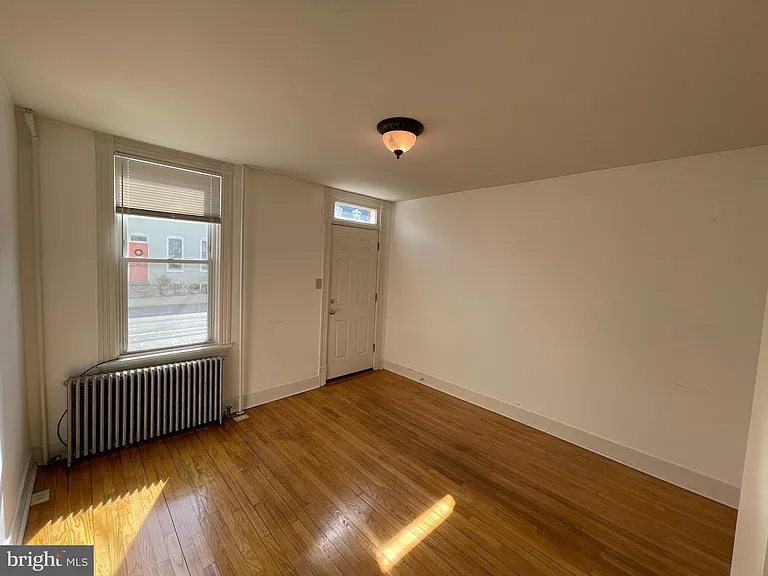 403 W South St #A — Photo 2