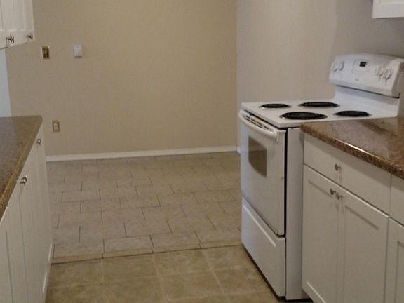 2nd image of 1115 Lafayette St #1