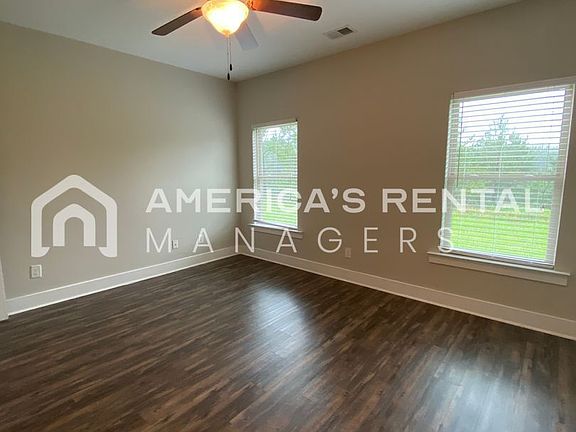 4th image of 14670 Griffin St