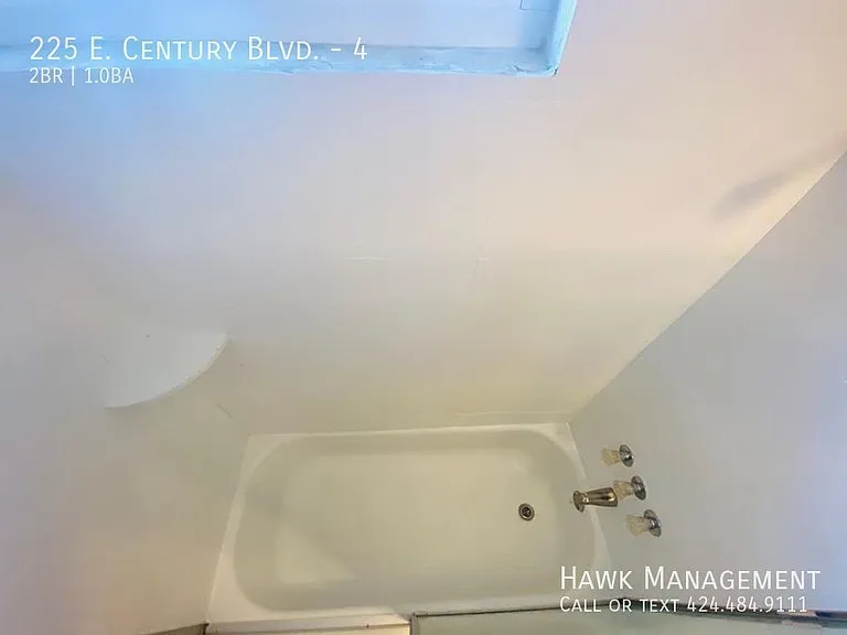 225 E Century Blvd #4 — Photo 18