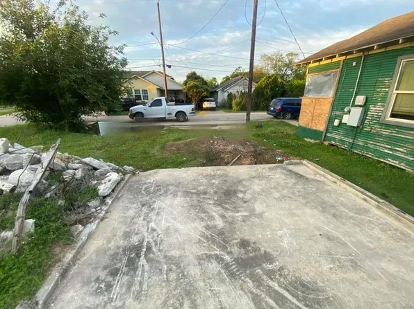 3511 Farmer St, Houston, TX 77020