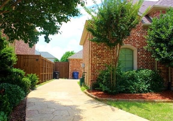 2nd image of 4533 Donegal Dr