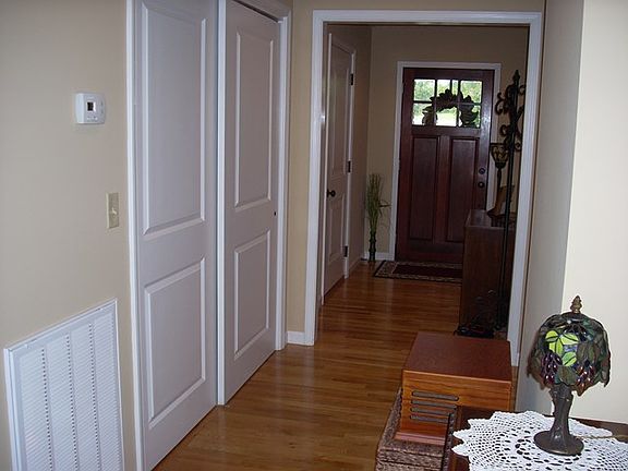 2nd image of 1172 Willow Run Dr